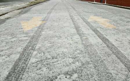 Tips for driving on icy roads