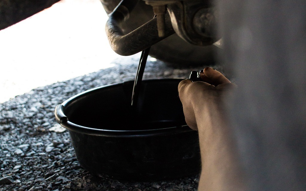 How to do your own oil change? Otogo