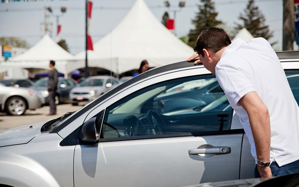 Comment bien choisir sa voiture d’occasion certifiée en 10 questions