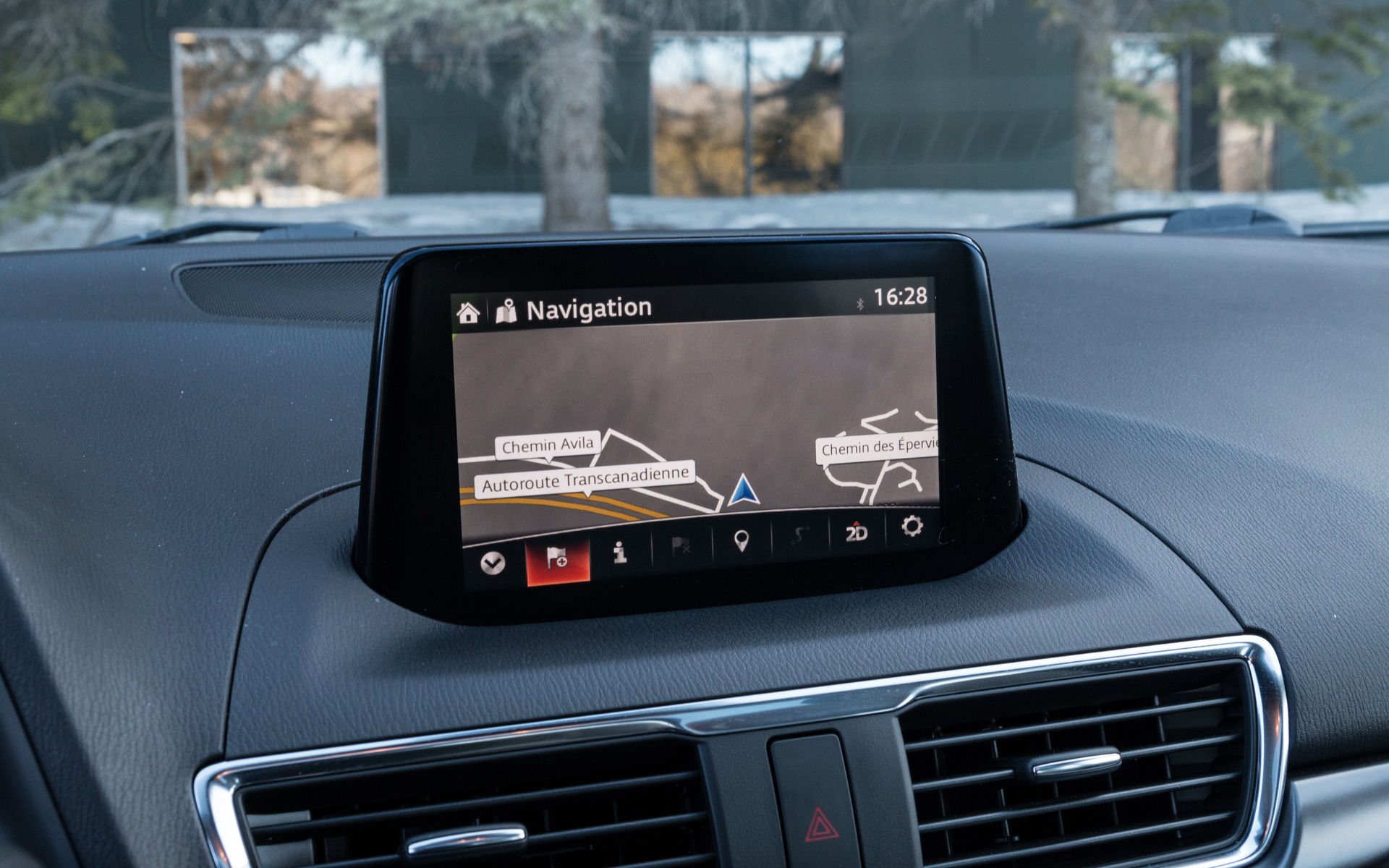 Le système multimédia Mazda Connect : la simplicité avant tout 