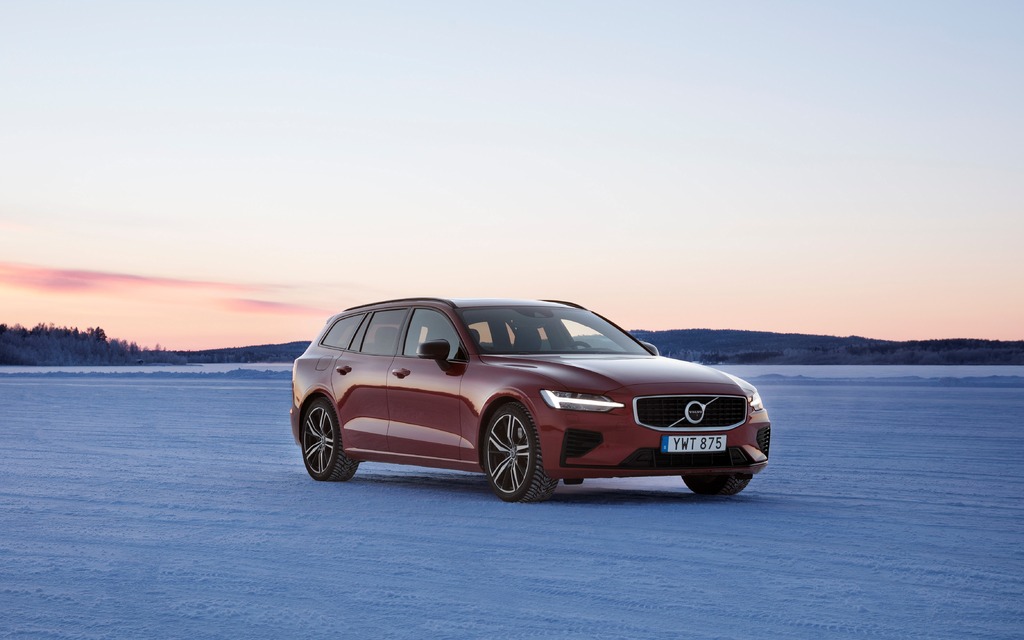 Volvo V60 Cross Country 2019 mise à l’essai en Suède