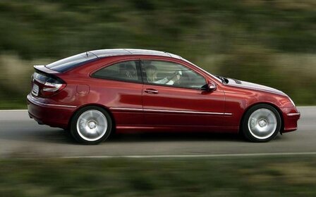 Vendre ou réparer une vieille Mercedes 2003?