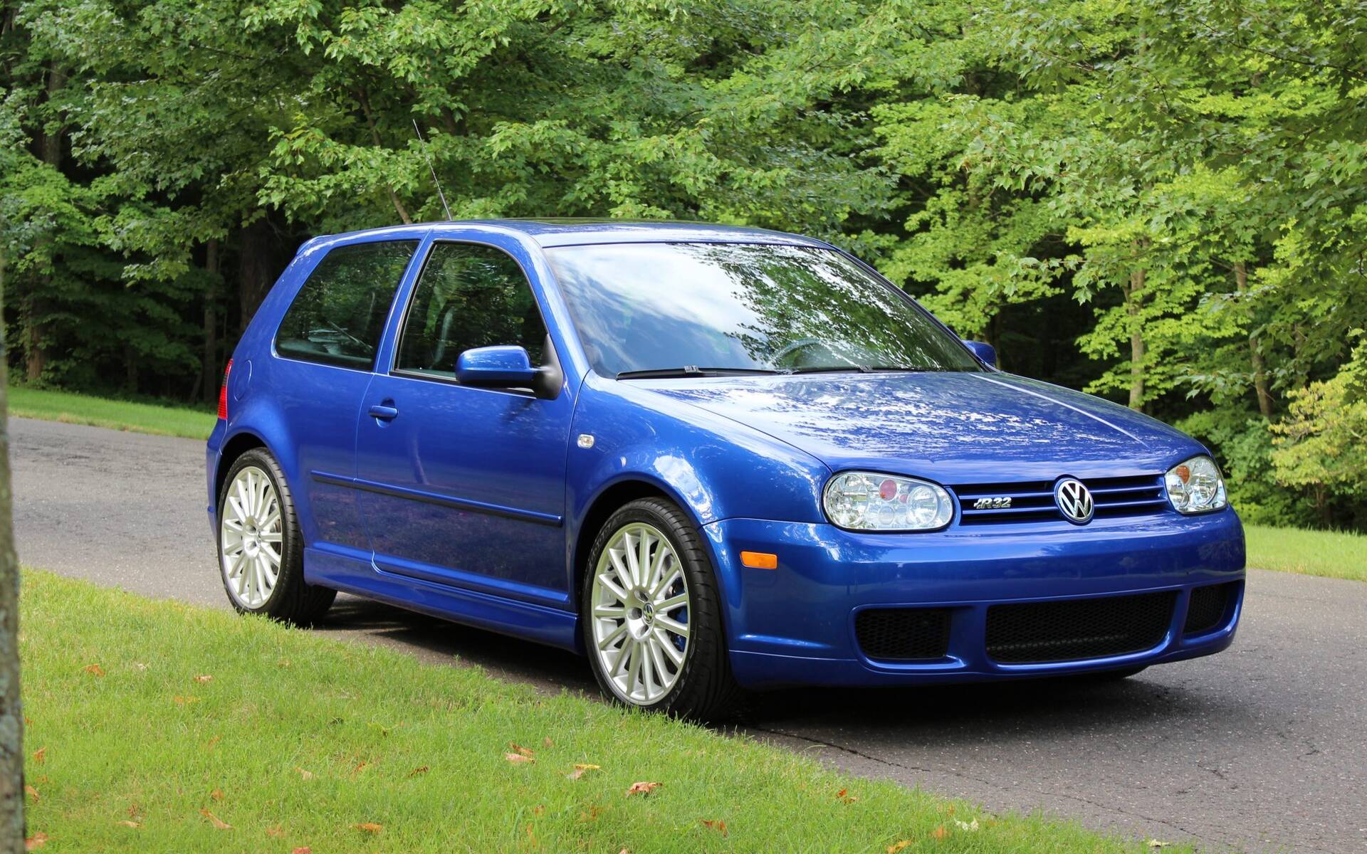 Une Volkswagen R32 presque neuve vendue plus de 80 000 $