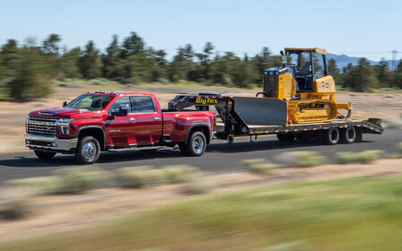 Le Chevrolet Silverado HD 2021 peut tirer jusqu’à 36 000 livres