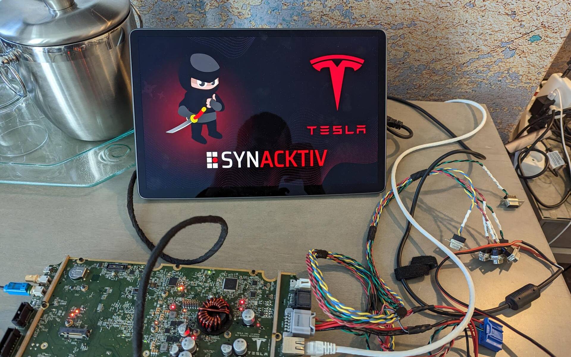 They hack a Tesla Model 3 in two minutes and win the jackpot