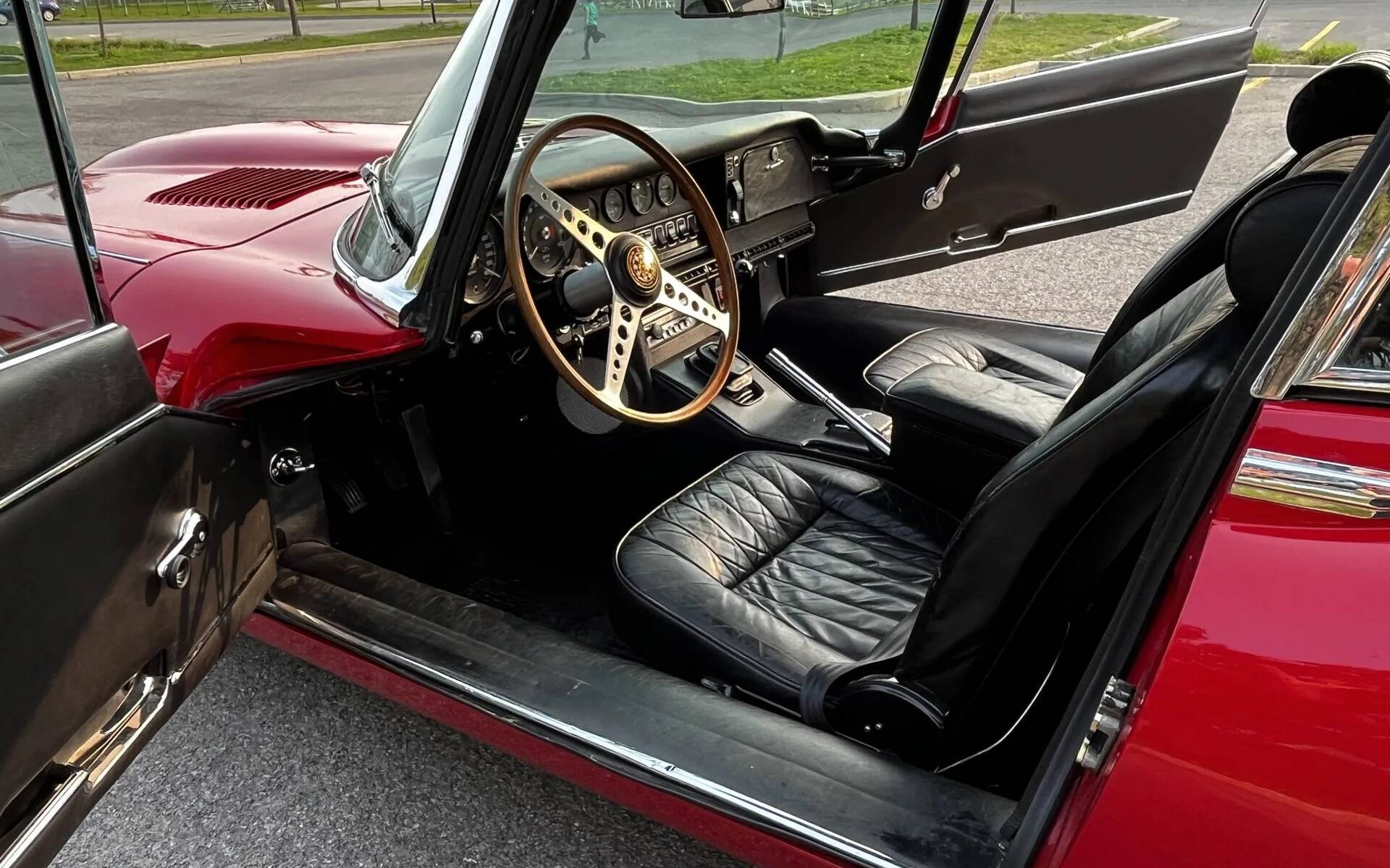 Cette ravissante Jaguar XKE 1969 est à vendre près de Montréal