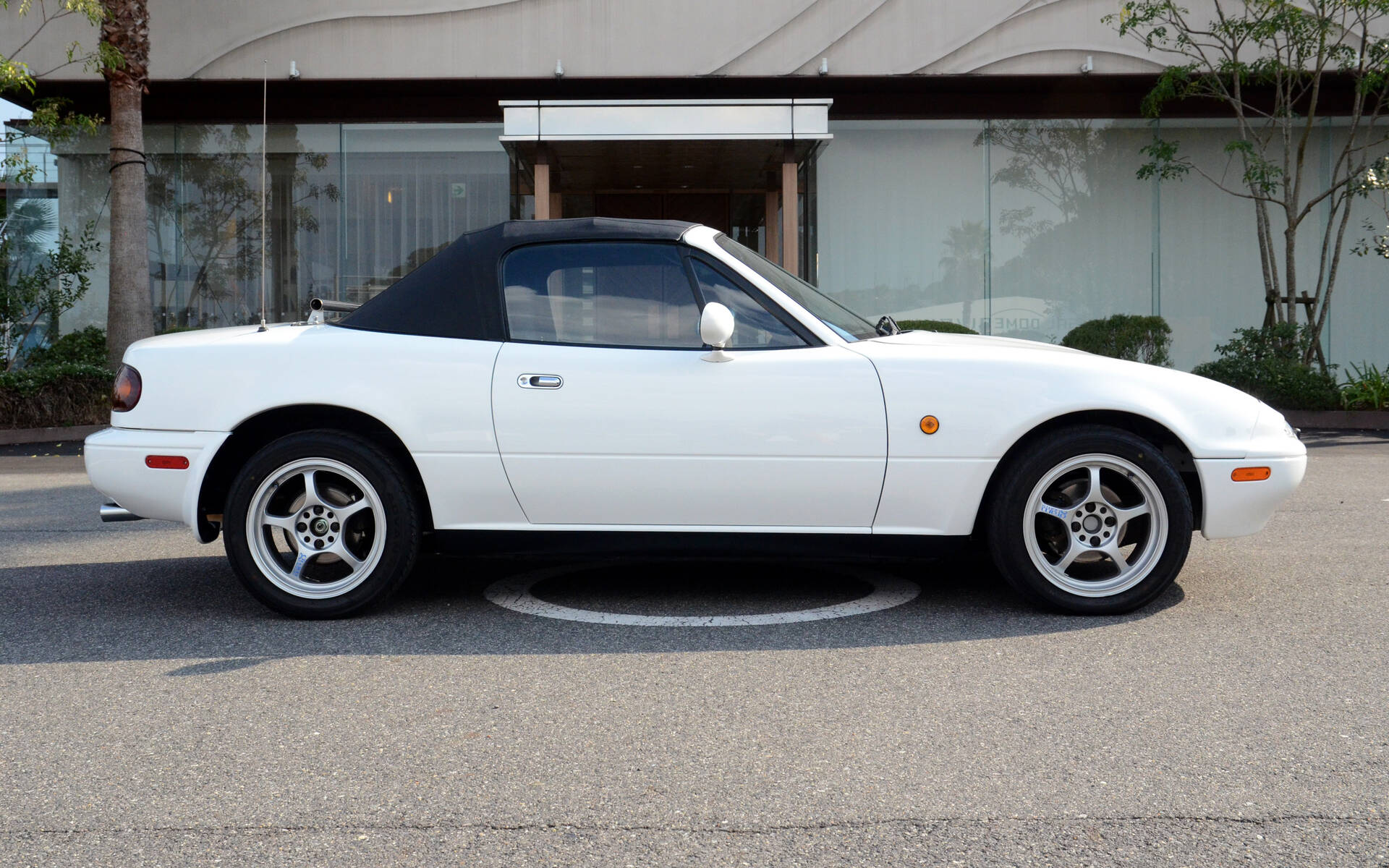 Mazda MX-5&nbsp;1990 restaurée en 2020.