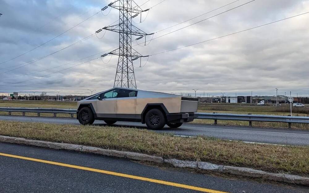 First Tesla Cybertruck seen in Quebec