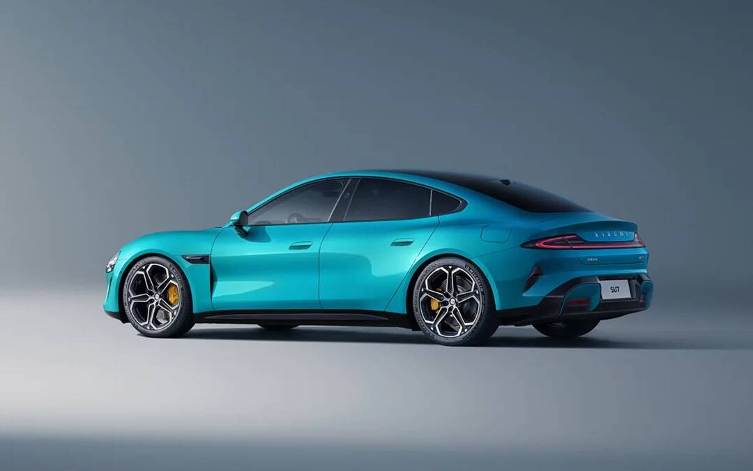 Another telephone manufacturer launches into electric vehicles