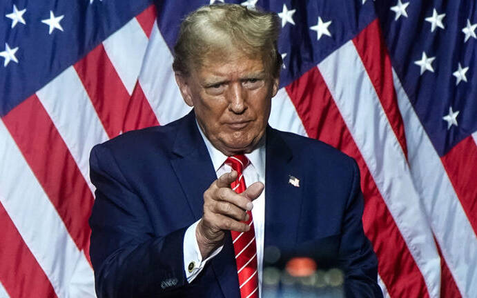 Donald Trump menace de taxer à 100% les véhicules chinois faits au Mexique