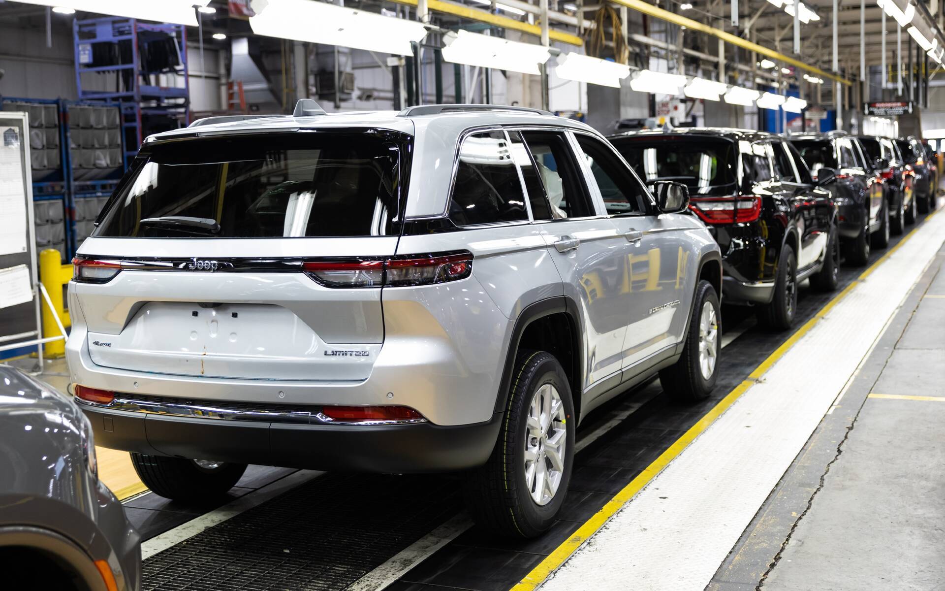 Top two Jeep sellers on hiatus, excess inventory to blame