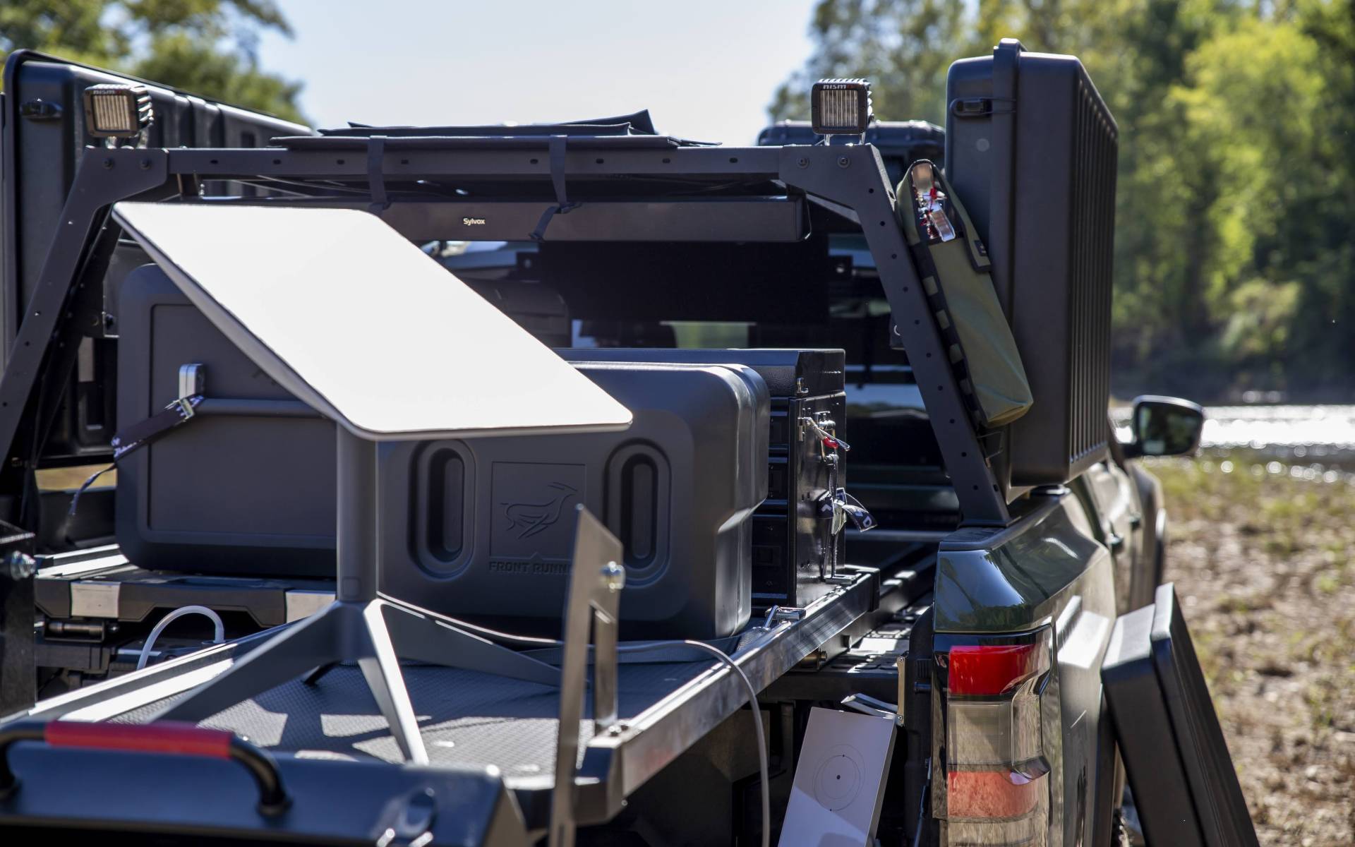 Nissan imagines the ultimate tailgate party vehicle