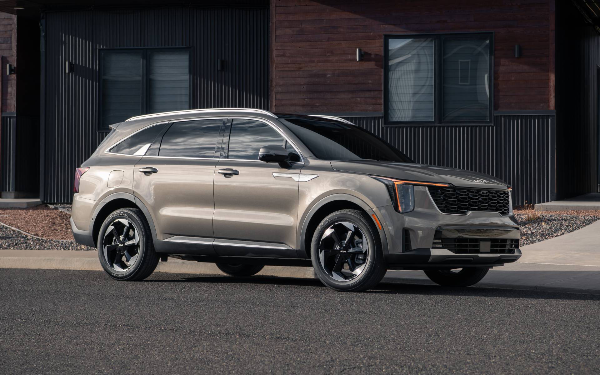 The best midsize SUVs in 2025