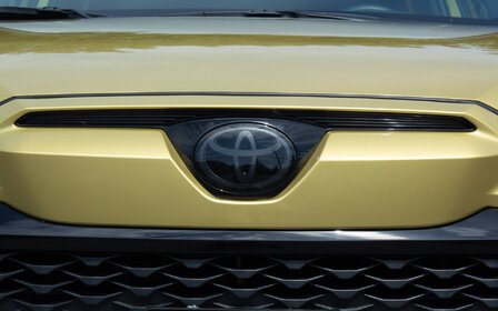 Toyota: parts shortages slow deliveries of hybrid models