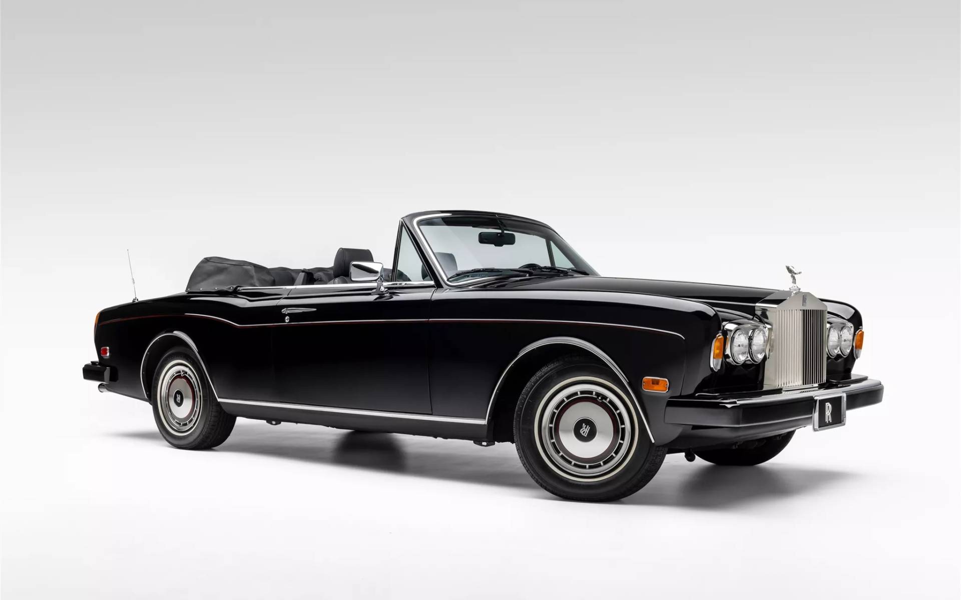 Wayne Gretzky's former Rolls-Royce Corniche IV goes up for auction