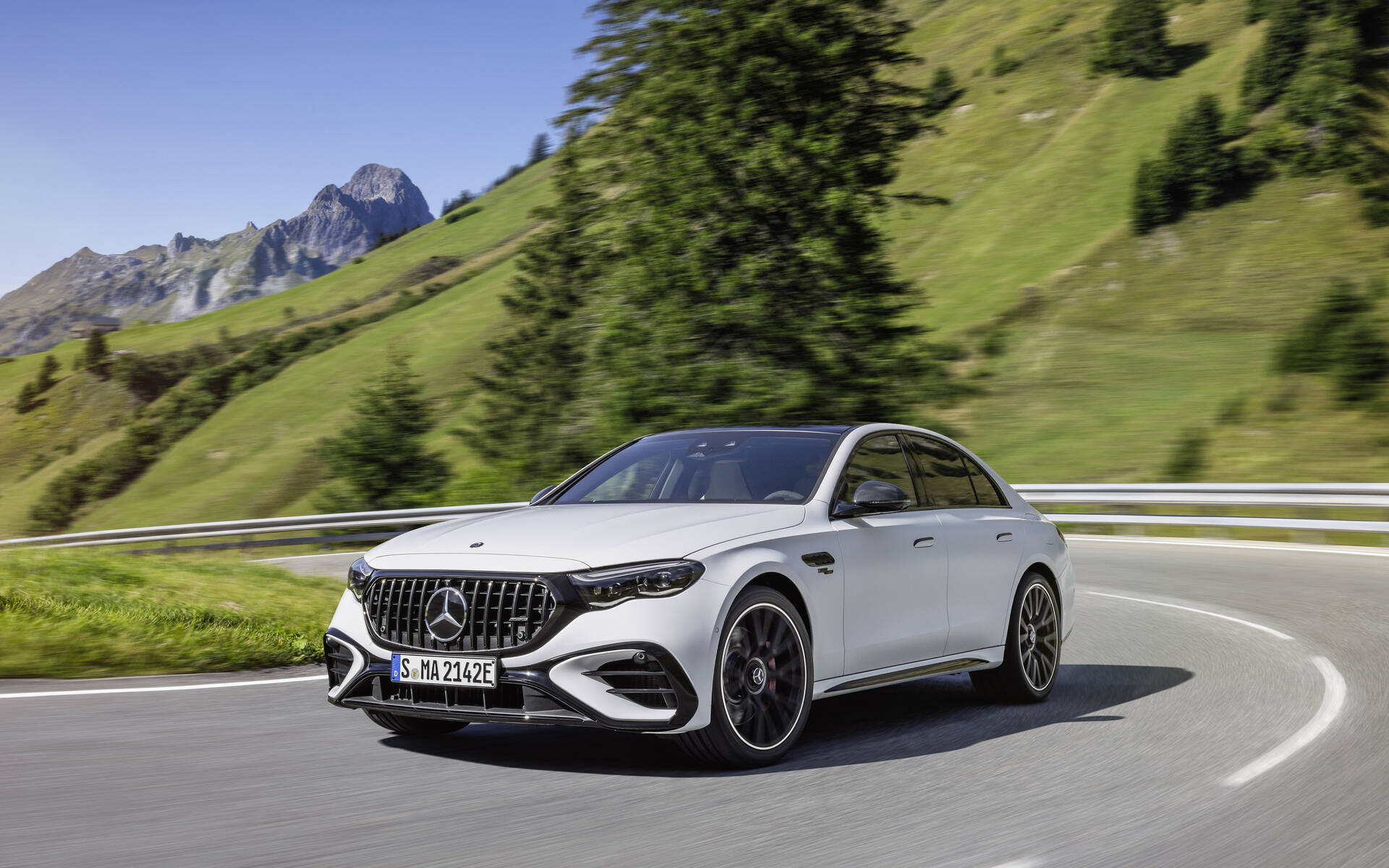 Mercedes-Benz AMG E 53 Hybrid