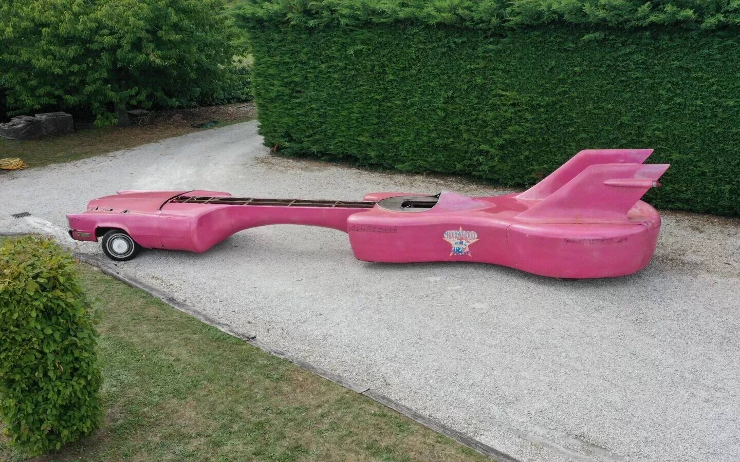 Elvis\' “Guitar Car” resurfaces in France and is for sale