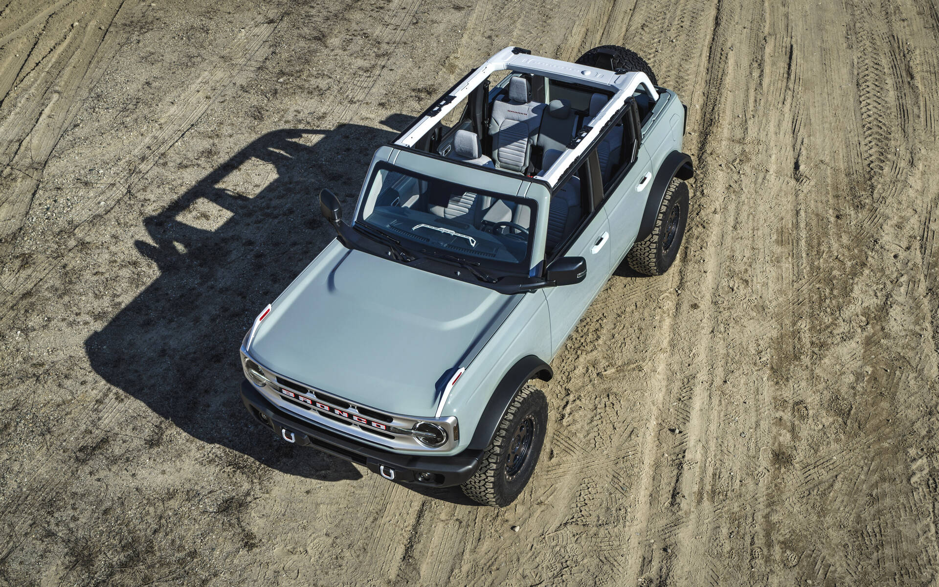 Jeep Wrangler ou Ford Bronco d’occasion : lequel choisir?