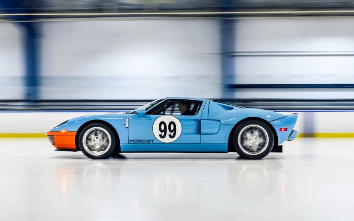 Wayne Gretzky\'s former 2006 Ford GT goes up for auction