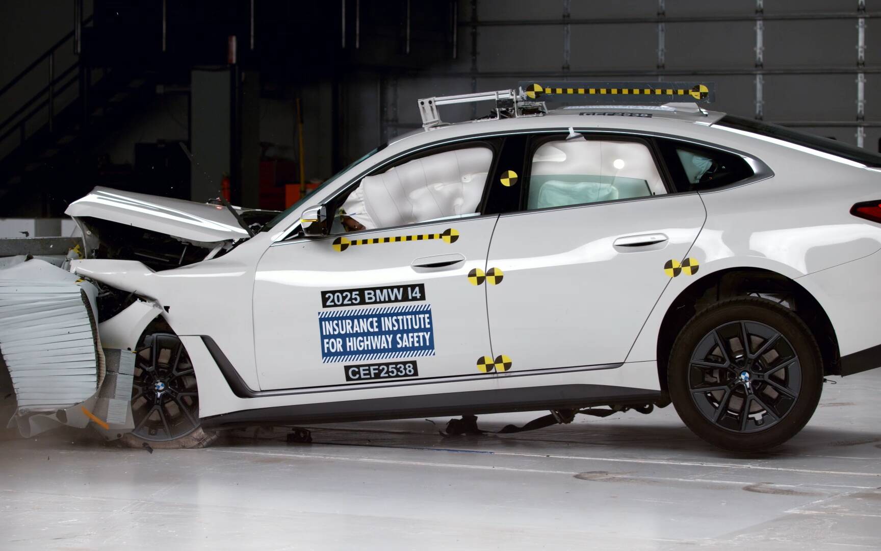 Tests de collision de l’IIHS : comment s’en tirent ces 7 véhicules électriques? 
