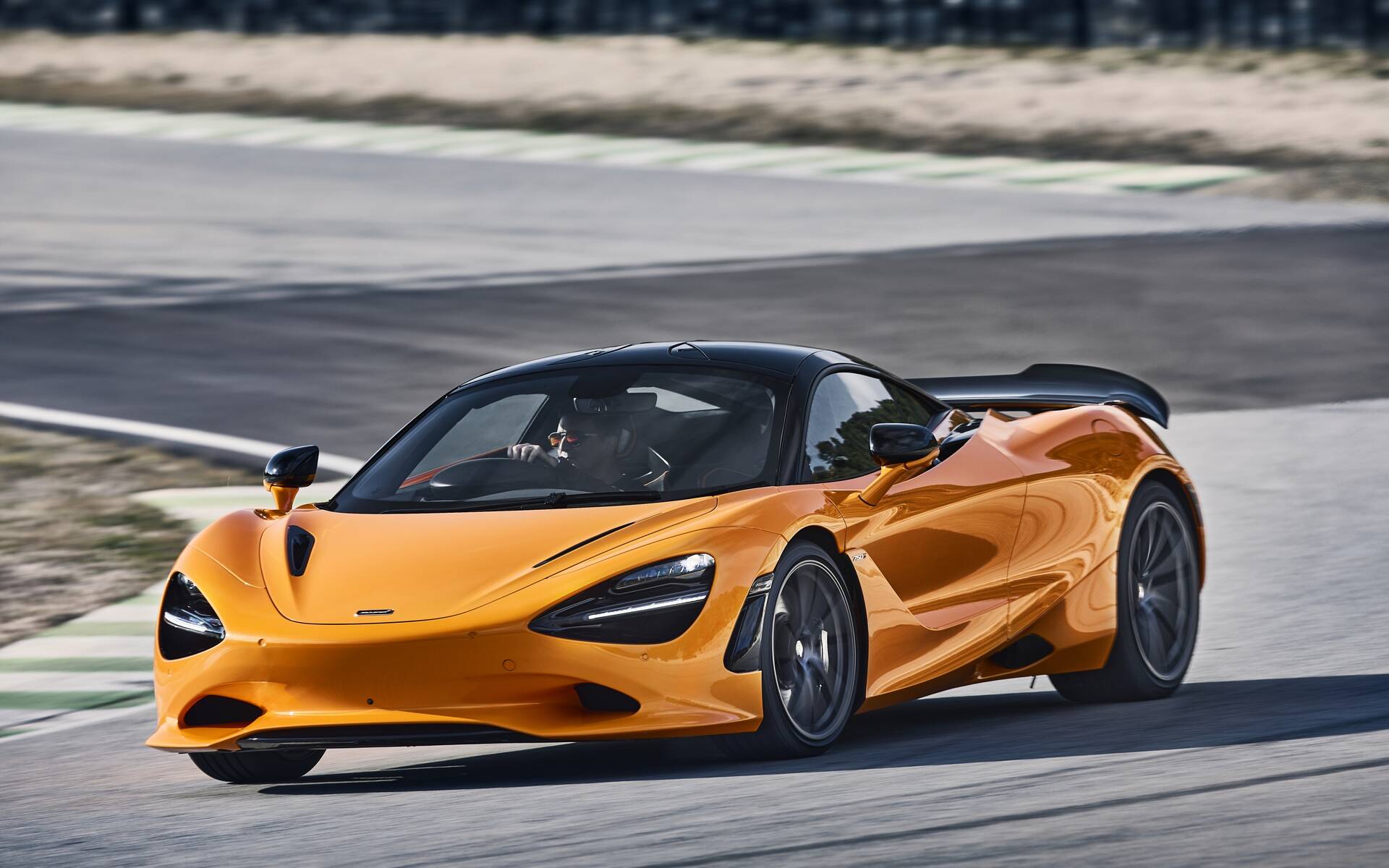 McLaren 750S