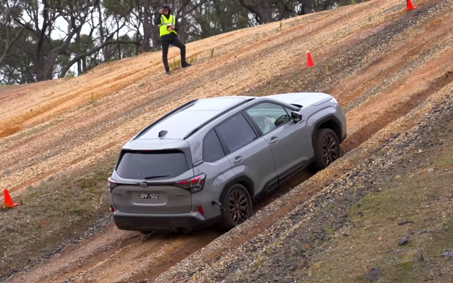 16 VUS compacts ont été testés hors route, le gagnant vous surprendra