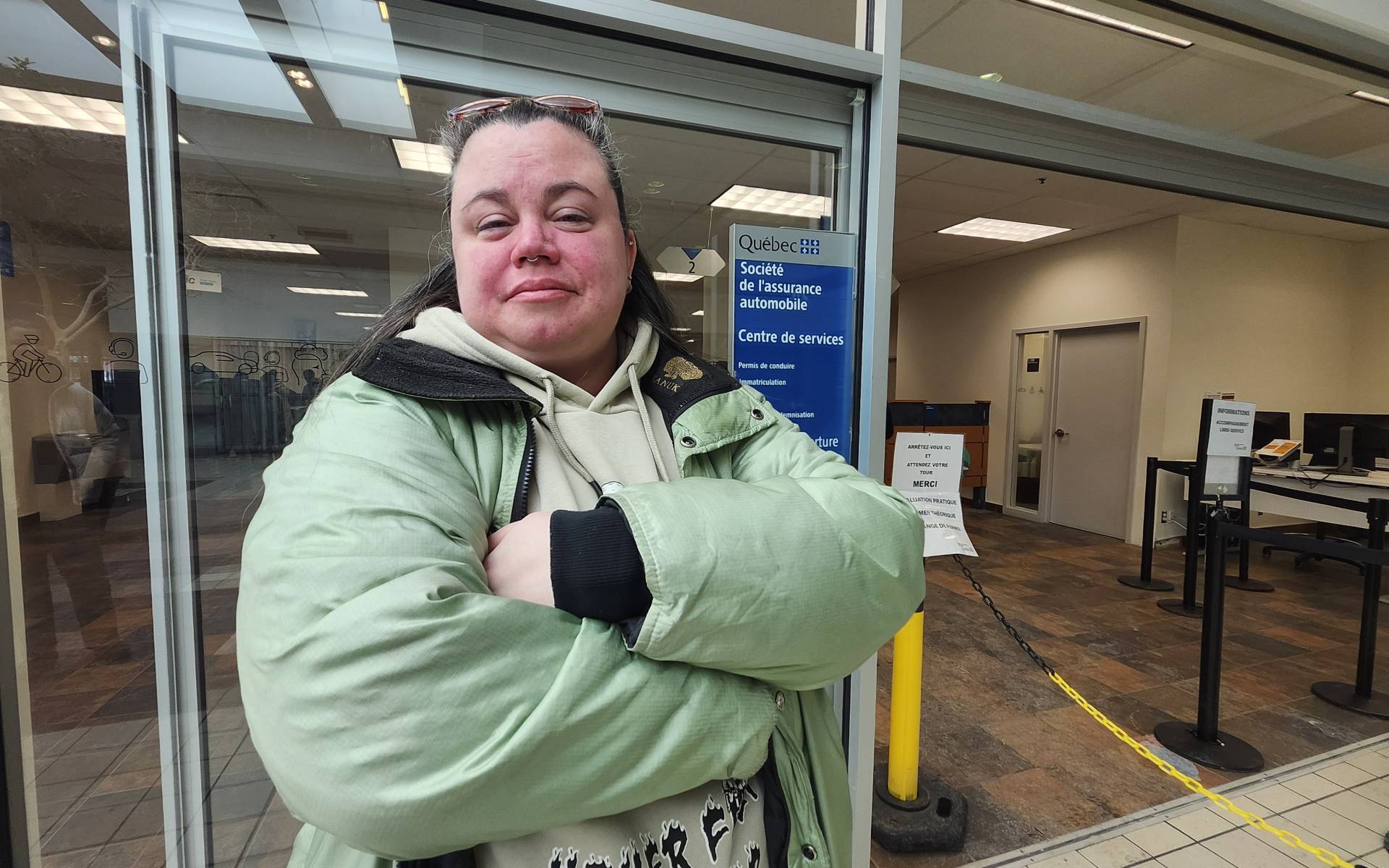 Anne‑Véronique Plante, rencontrée jeudi au kiosque de la SAAQ à Longueuil, comprend mal pourquoi Québec classe les voitures de 40&nbsp;000&nbsp;$ et plus parmi les véhicules de luxe.