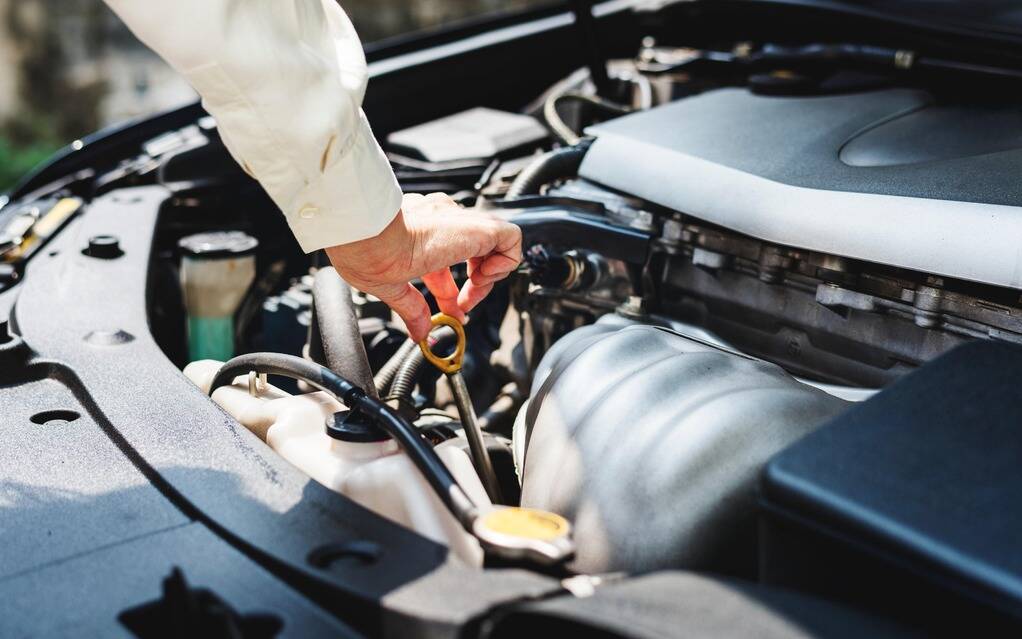 5 tâches d’entretien automobile que tout le monde devrait maîtriser
