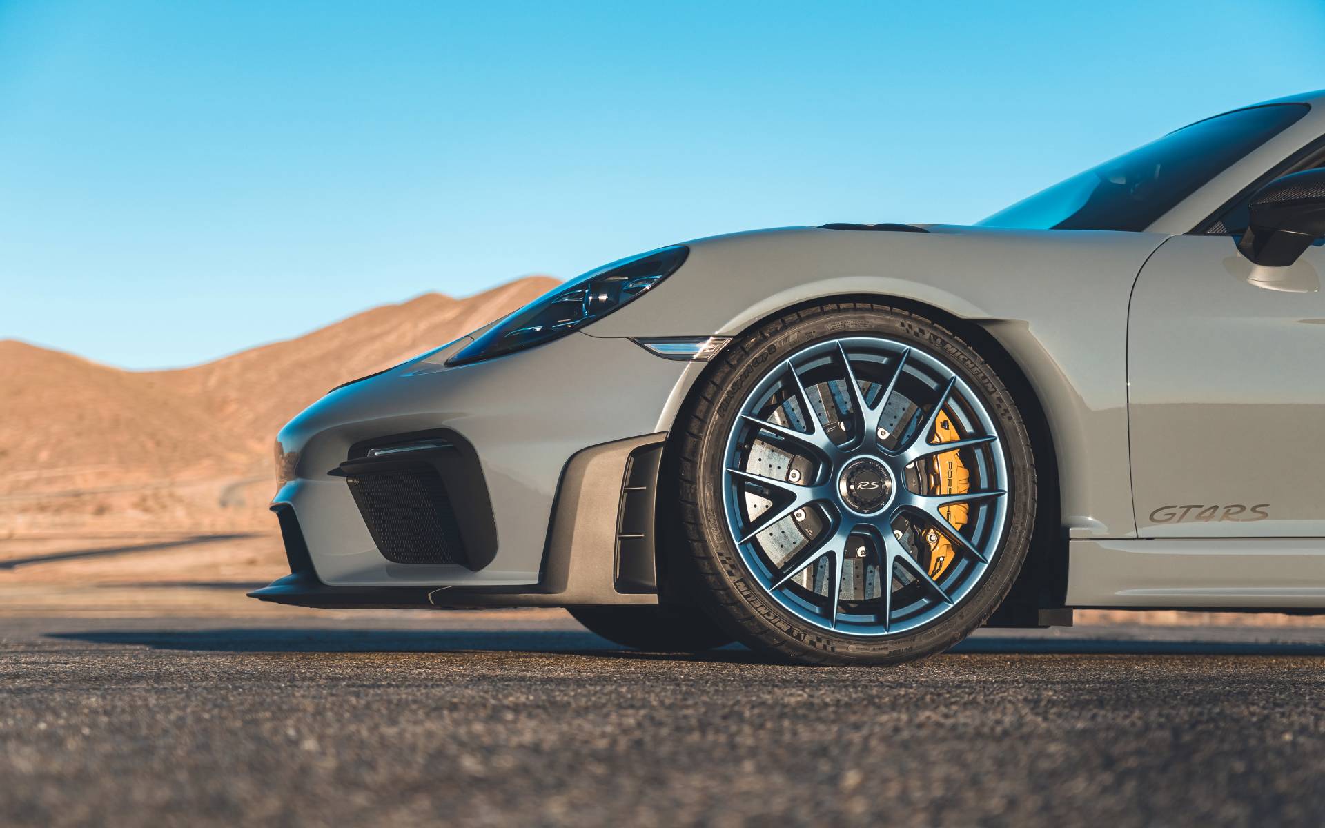 Porsche 718 Cayman GT4 RS