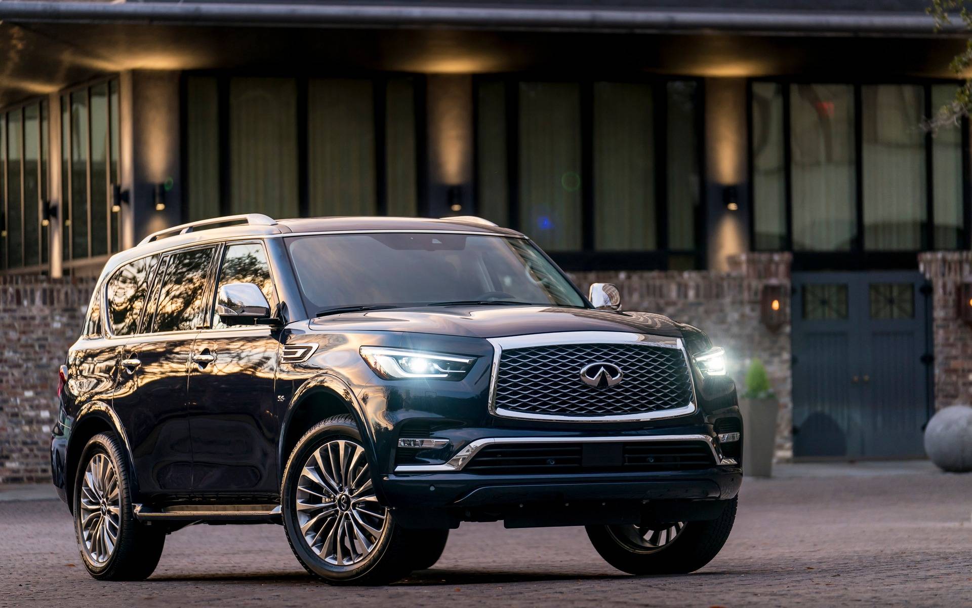 Infiniti QX80