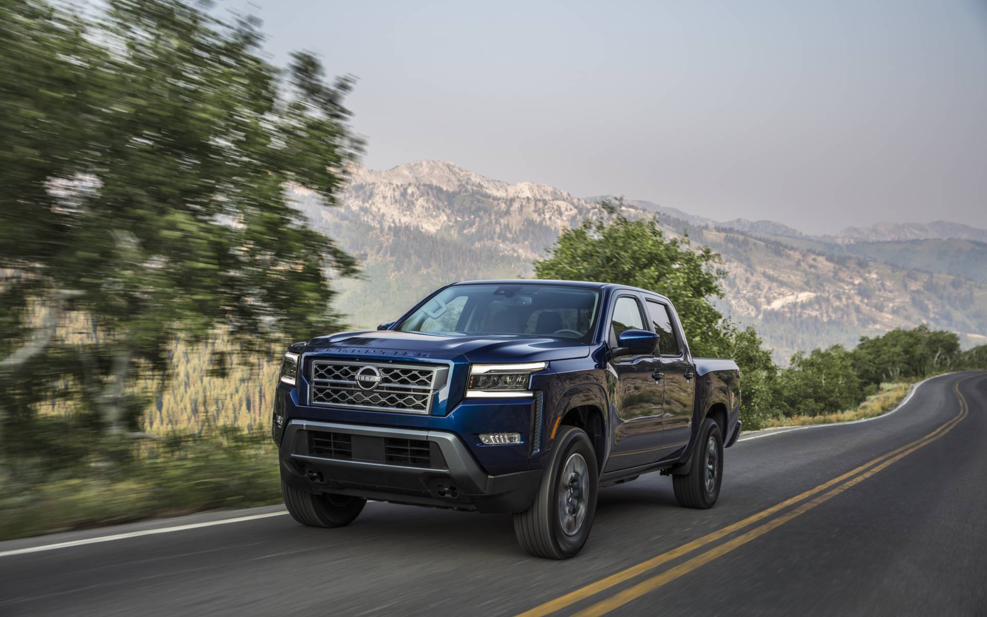 Nissan Frontier SV 2025