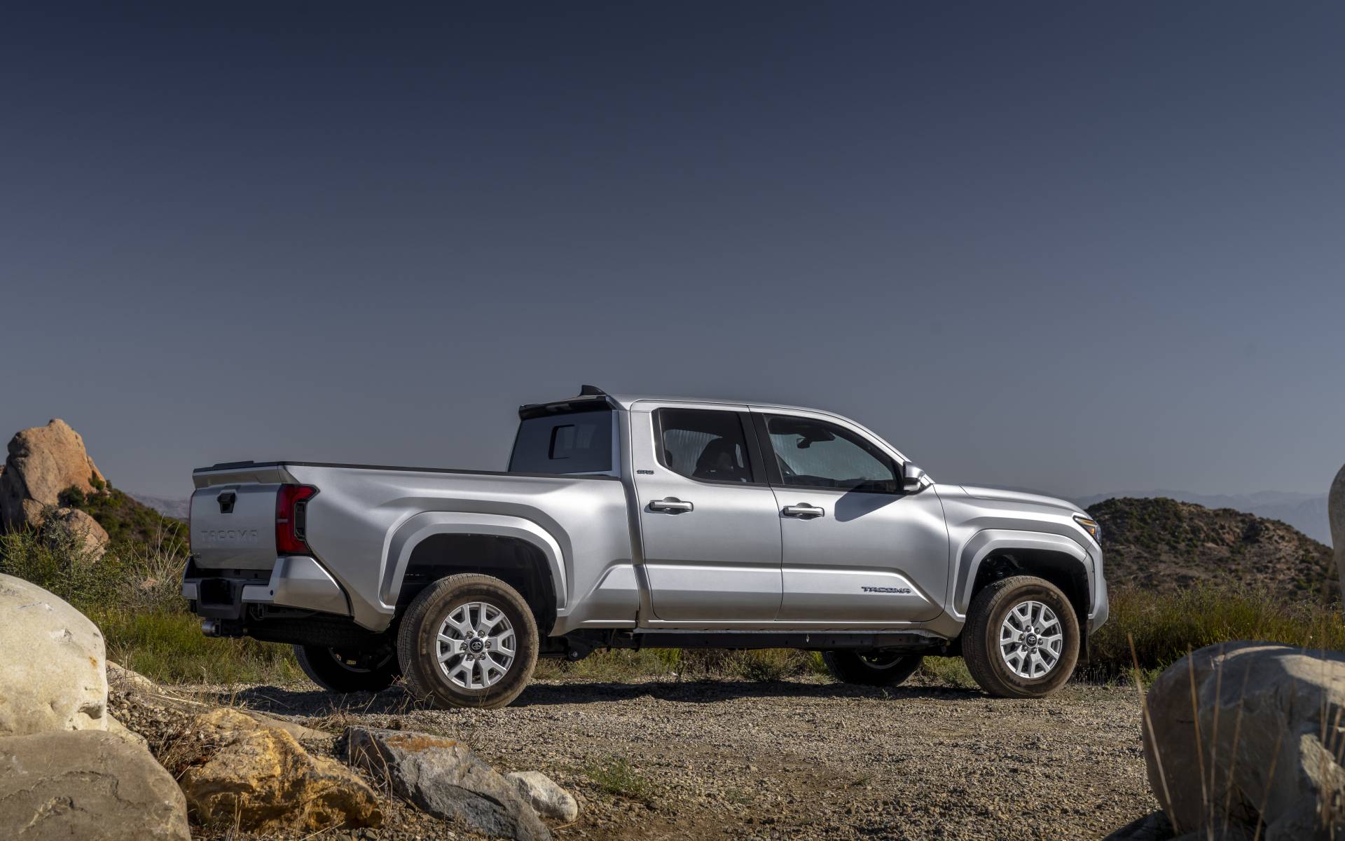 Toyota Tacoma SR5 2026