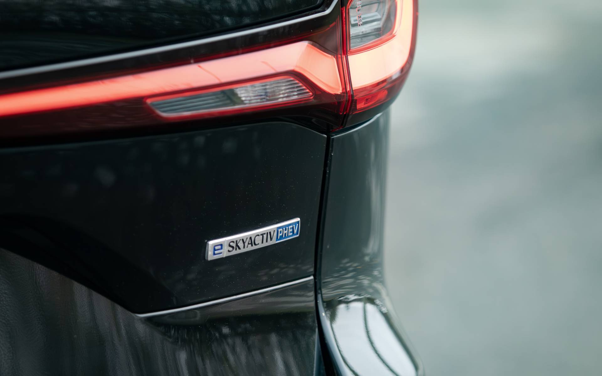 Mazda coupe les prix des CX-70 PHEV et CX-90 PHEV
