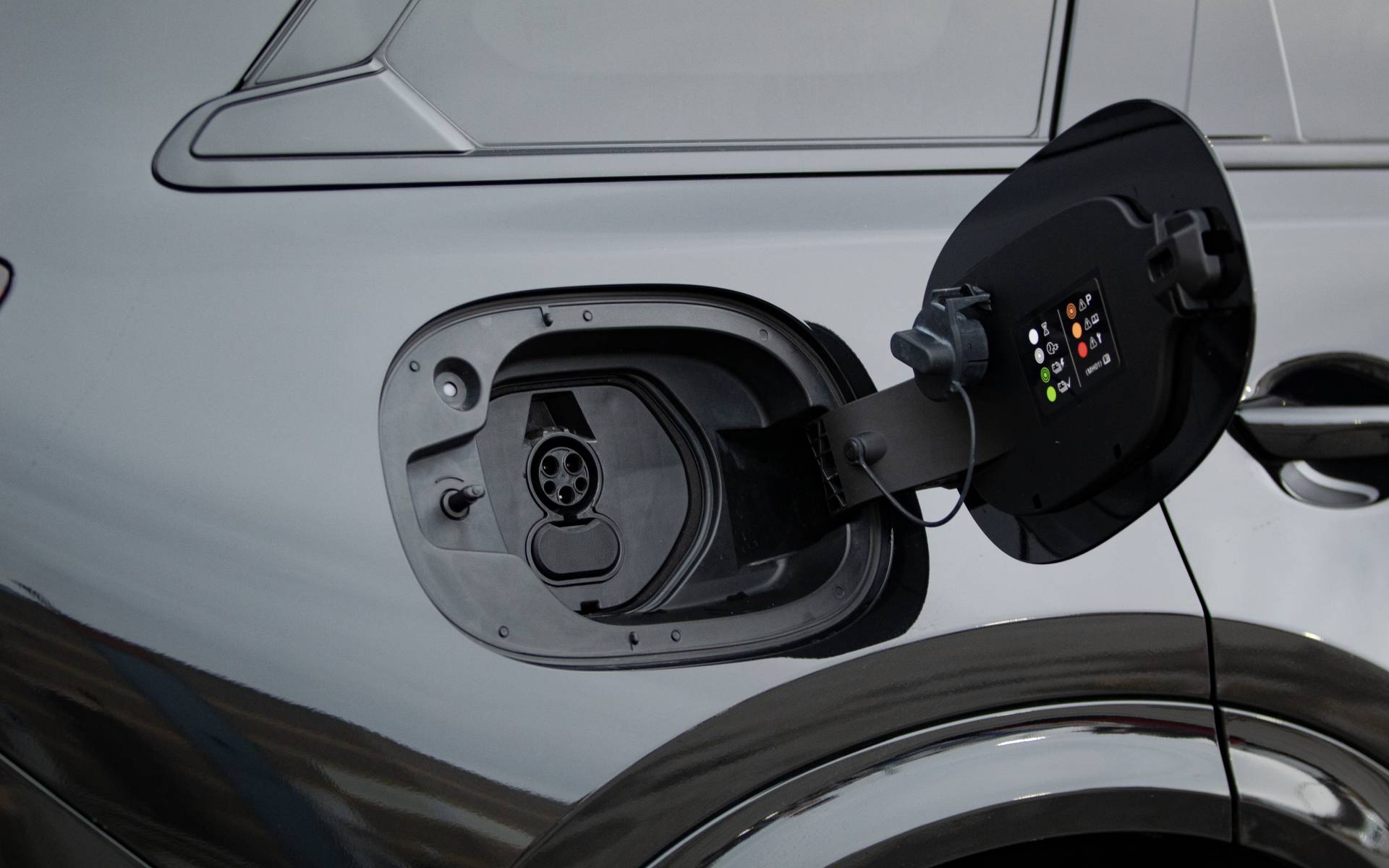 Mazda CX-70 PHEV