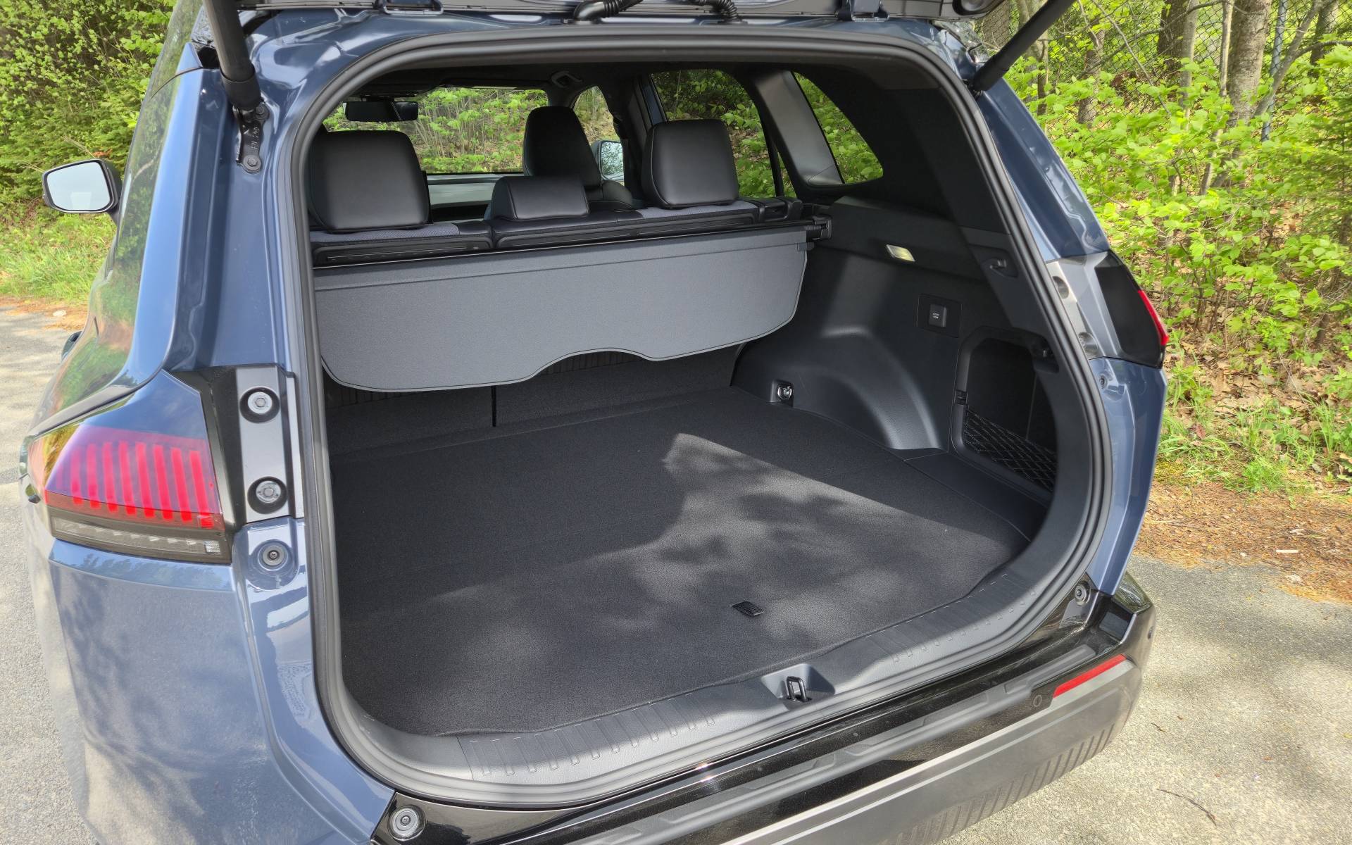 2026 Toyota RAV4 Plug-in Hybrid: 100 km of range