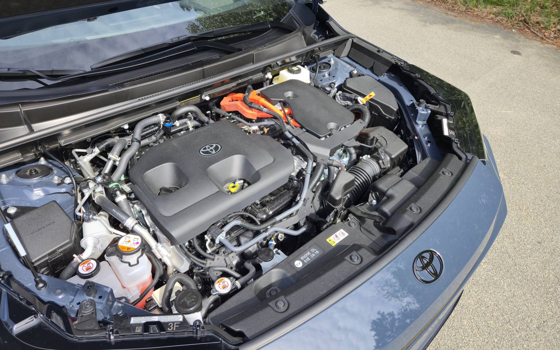 2026 Toyota RAV4 Plug-in Hybrid: 100 km of range