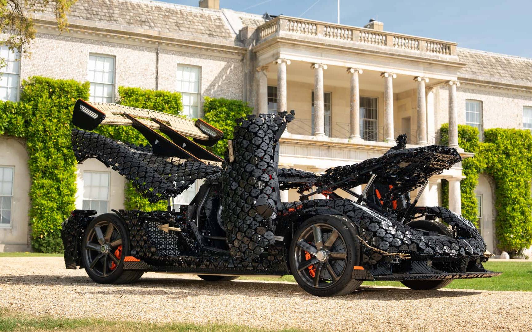 Video: This Koenigsegg Is the World\'s Fastest LEGO Car