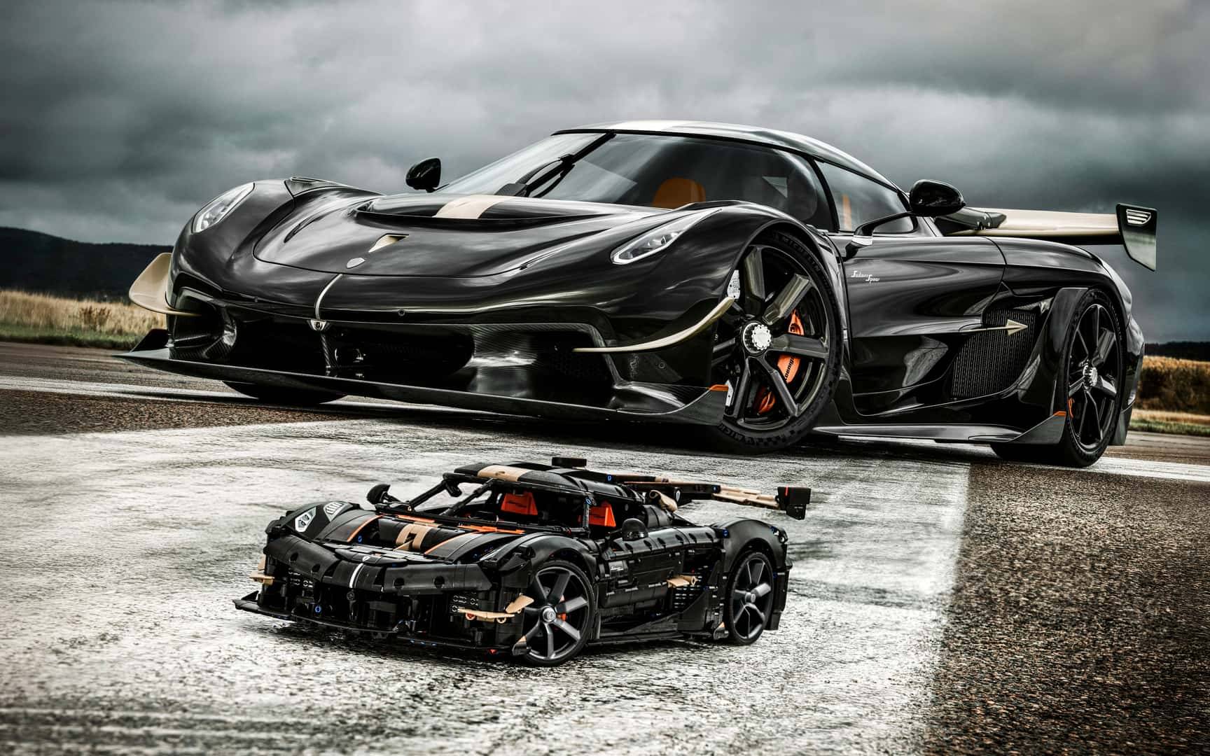 Video: This Koenigsegg Is the World\'s Fastest LEGO Car