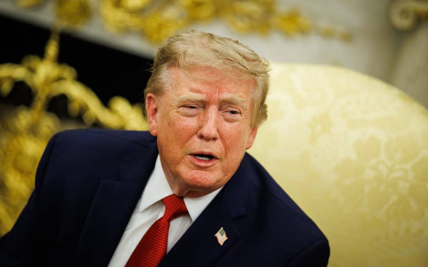 Trump menace de surtaxer à 50 % les véhicules, pièces et acier canadiens